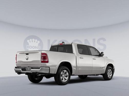 Ivory White Tri-Coat Pearlcoat 2021 RAM 1500 Laramie