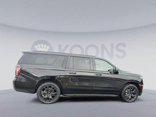 2023 Chevrolet Suburban RST