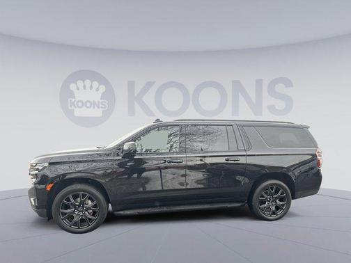 2023 Chevrolet Suburban RST