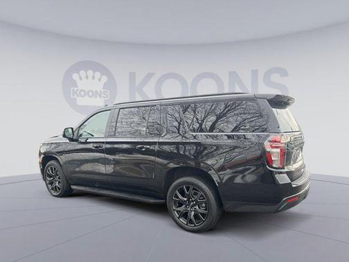 2023 Chevrolet Suburban RST