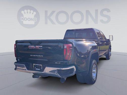 2024 GMC Sierra 3500 SLT