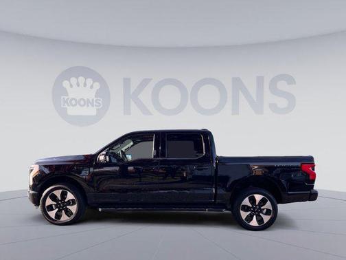 2022 Ford F-150 Lightning Platinum