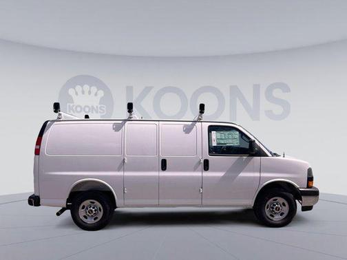 2025 GMC Savana 2500 Work Van