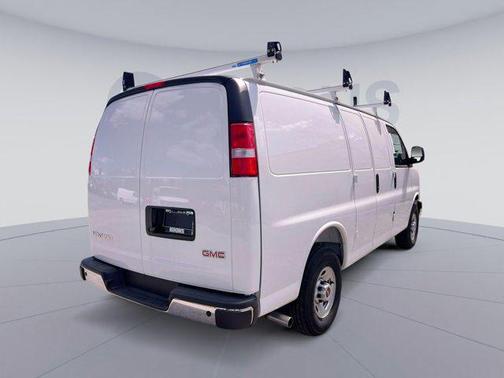 2025 GMC Savana 2500 Work Van