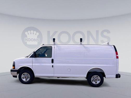 2025 GMC Savana 2500 Work Van