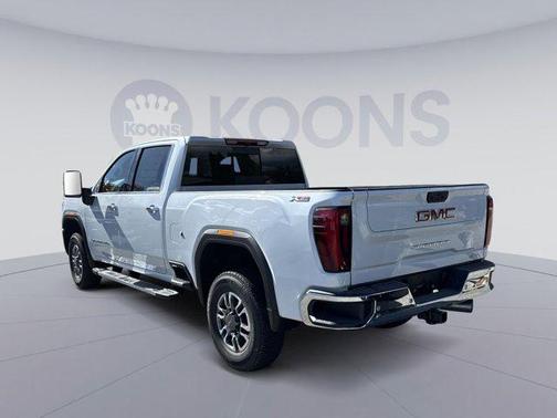 2026 GMC Sierra 3500 SLT