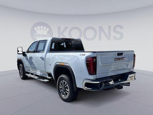 2026 GMC Sierra 3500 SLT