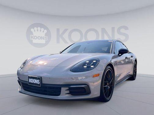 2019 Porsche Panamera 4