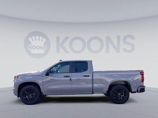 2025 Chevrolet Silverado 1500 Custom