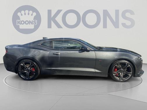 Nightfall Gray Metallic 2018 Chevrolet Camaro 1SS