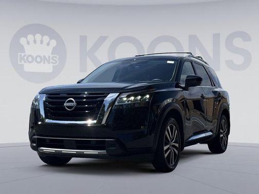Super Black 2024 Nissan Pathfinder Platinum 4WD