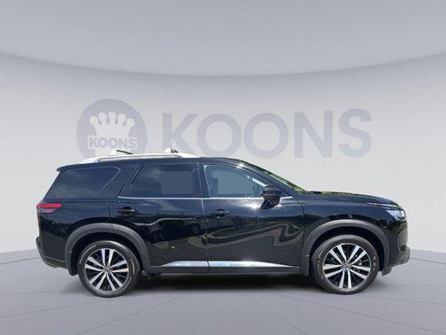 Super Black 2024 Nissan Pathfinder Platinum 4WD