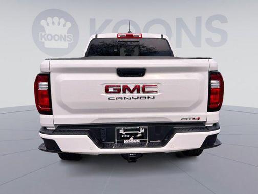 2025 GMC Canyon Base