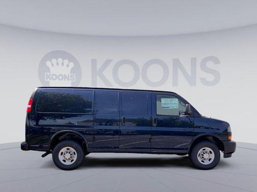 2025 Chevrolet Express 2500 RWD 2500 Regular Wheelbase WT