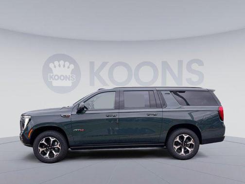 2025 GMC Yukon XL 4WD AT4