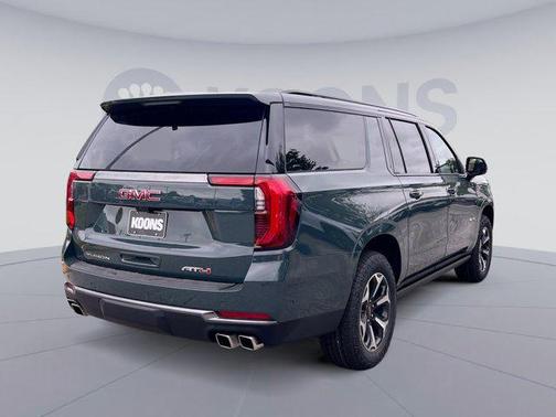 2025 GMC Yukon XL 4WD AT4