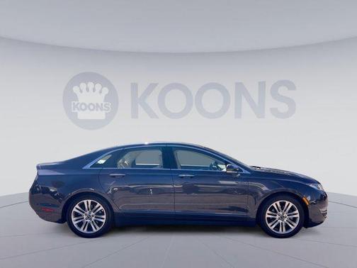 2014 Lincoln MKZ Base