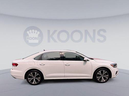 2021 Volkswagen Passat 2.0T SE