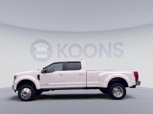 2022 Ford F-450 Lariat