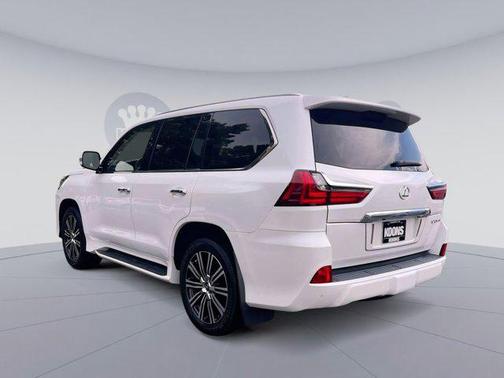 2021 Lexus LX 570 Three-Row