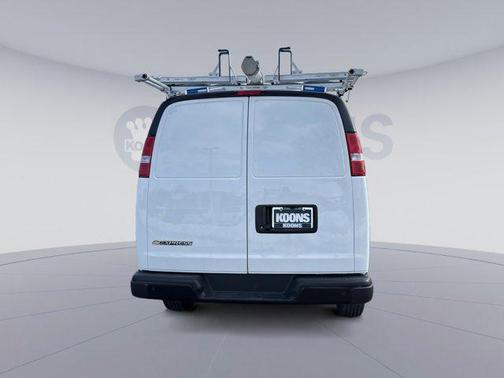 2025 Chevrolet Express 2500 RWD 2500 Extended Wheelbase WT