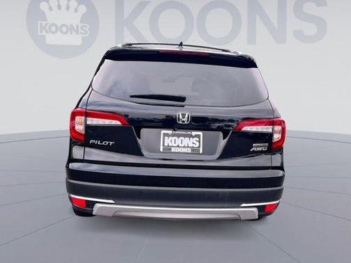 2019 Honda Pilot Touring 8-Passenger
