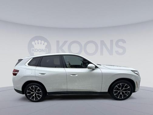 White Metallic 2026 BMW X3 30 xDrive