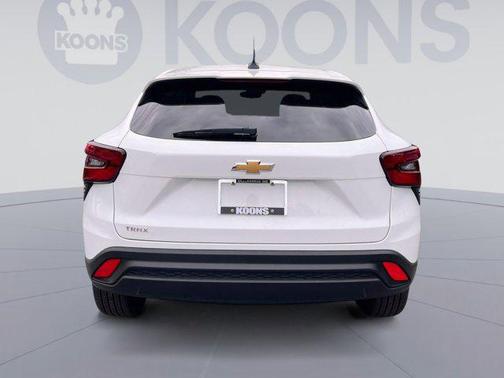 2025 Chevrolet Trax LS