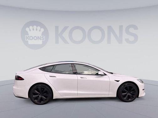 2023 Tesla Model S Standard Range