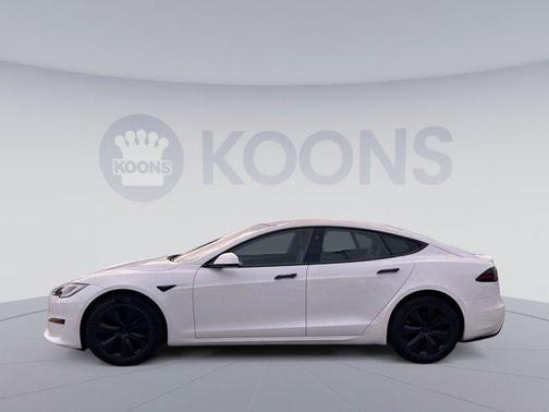 2023 Tesla Model S Standard Range