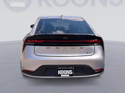 2023 Toyota Prius LE