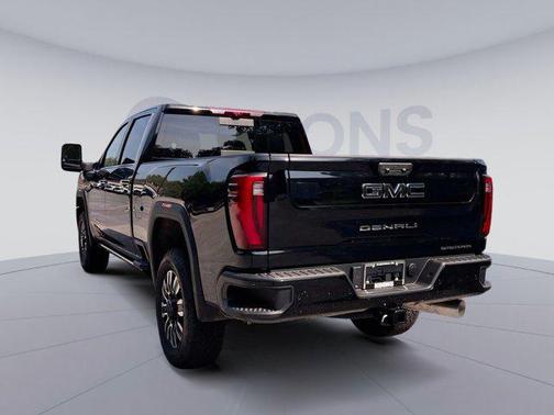 2025 GMC Sierra 3500 Denali