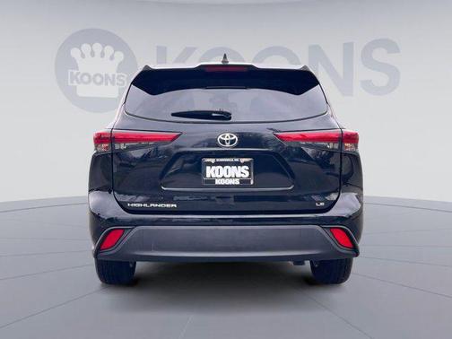 2023 Toyota Highlander LE