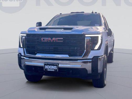 2026 GMC Sierra 2500 Base