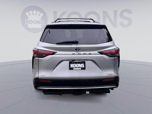 2021 Toyota Sienna Platinum 7 Passenger