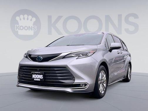 2021 Toyota Sienna Platinum 7 Passenger