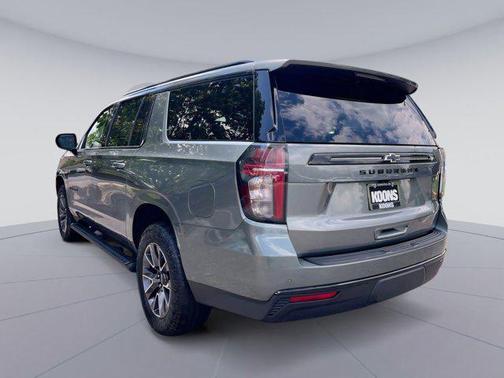 2023 Chevrolet Suburban 4WD Z71