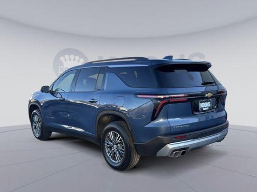 2024 Chevrolet Traverse LT