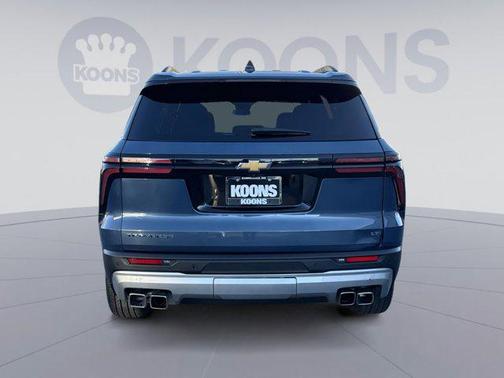 2024 Chevrolet Traverse LT