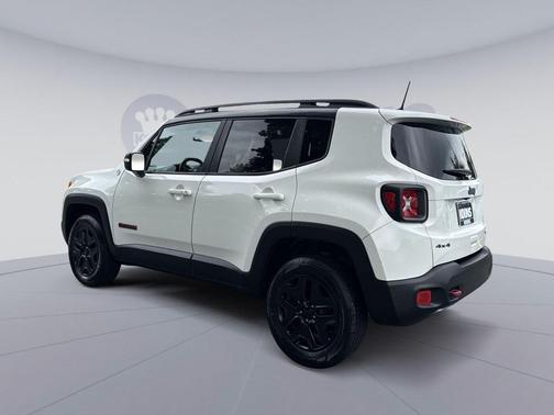 Alpine White 2018 Jeep Renegade Trailhawk