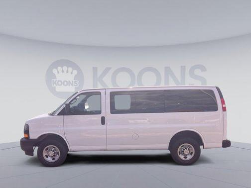 2023 Chevrolet Express 3500 RWD 3500 Regular Wheelbase LS