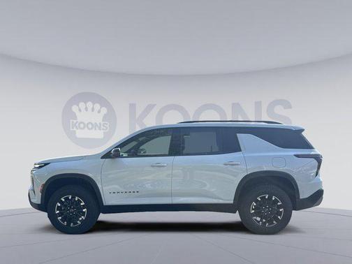 Polar White Tricoat 2026 Chevrolet Traverse AWD Z71