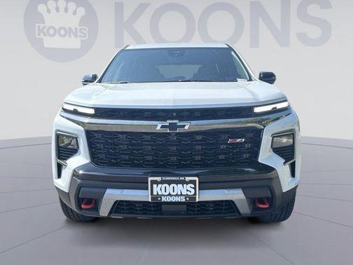 Polar White Tricoat 2026 Chevrolet Traverse AWD Z71