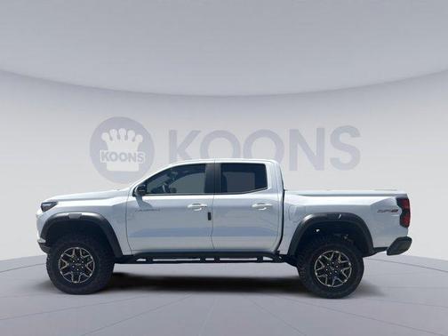 Summit White 2026 Chevrolet Colorado ZR2