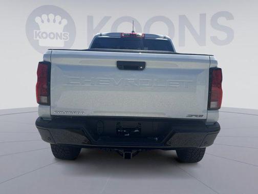 Summit White 2026 Chevrolet Colorado ZR2