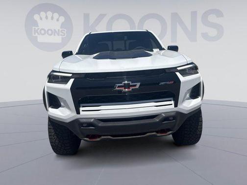Summit White 2026 Chevrolet Colorado ZR2