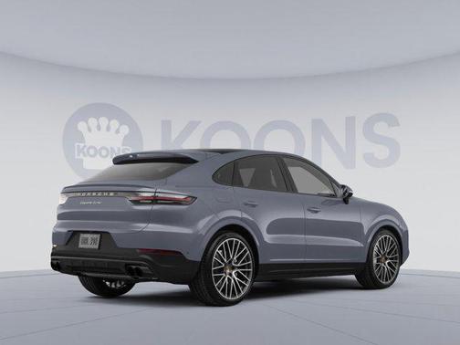 Gray 2022 Porsche Cayenne Platinum Edition