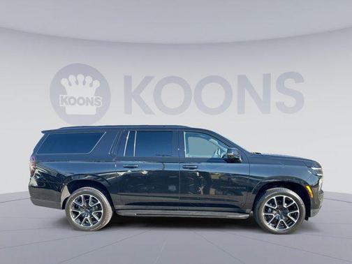 2025 Chevrolet Suburban RST