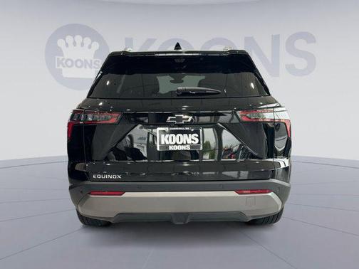 Mosaic Black Metallic 2026 Chevrolet Equinox 1LT