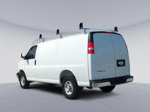 2025 Chevrolet Express 2500 RWD 2500 Regular Wheelbase WT